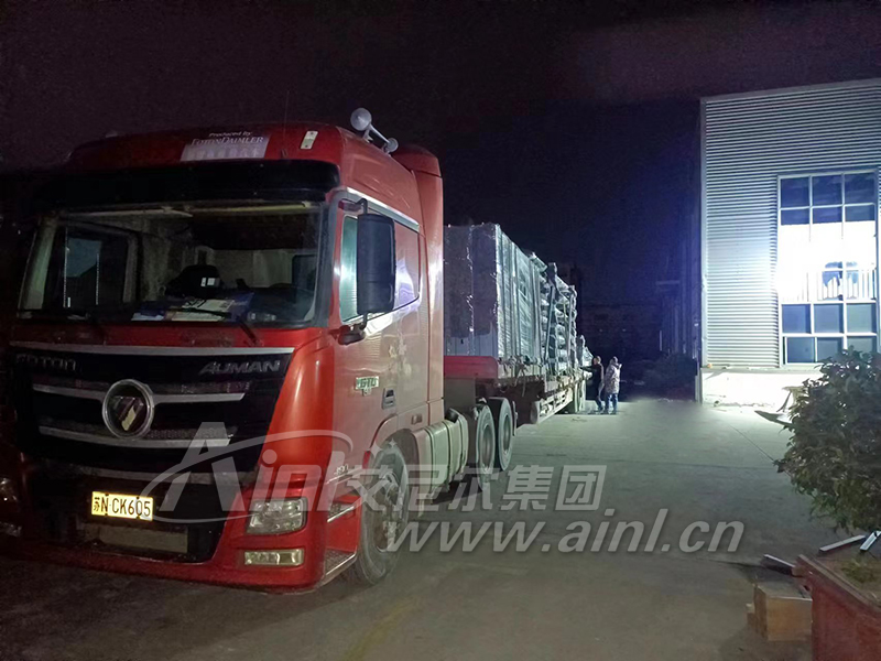 <b>艾尼尔供应广东候车亭成功发货！</b>