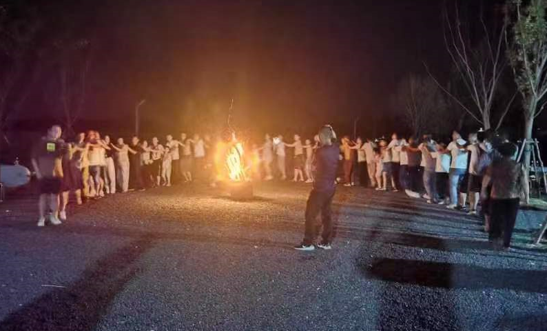 艾尼尔组织团建烧烤party(图3)