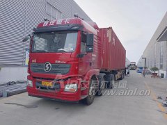 <b>艾尼尔出口候车亭第1、2车成功发货！</b>